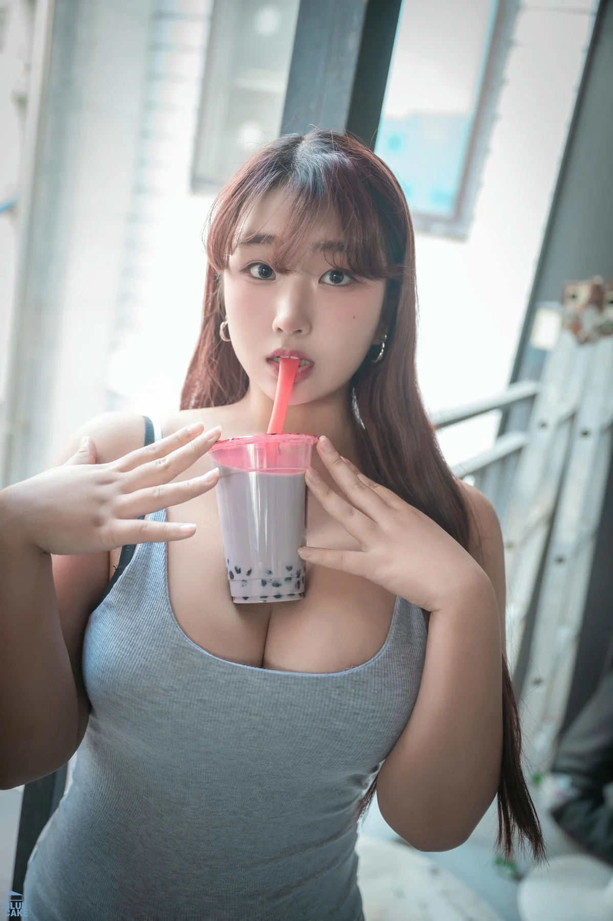 BLUECAKE No.100 GGuBBu肥臀少女写真 - 2