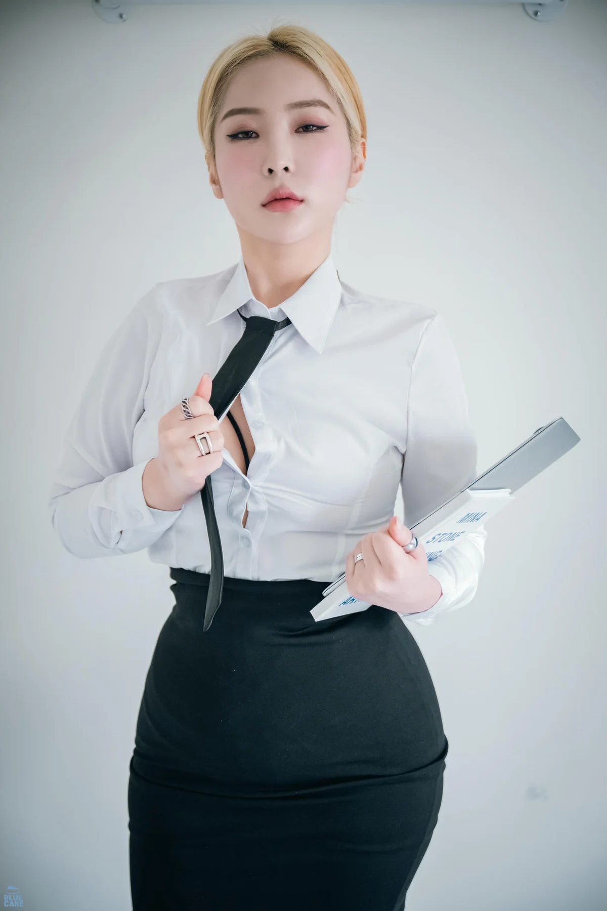 BLUECAKE No.125 JinJu爆乳ol制服 - 2