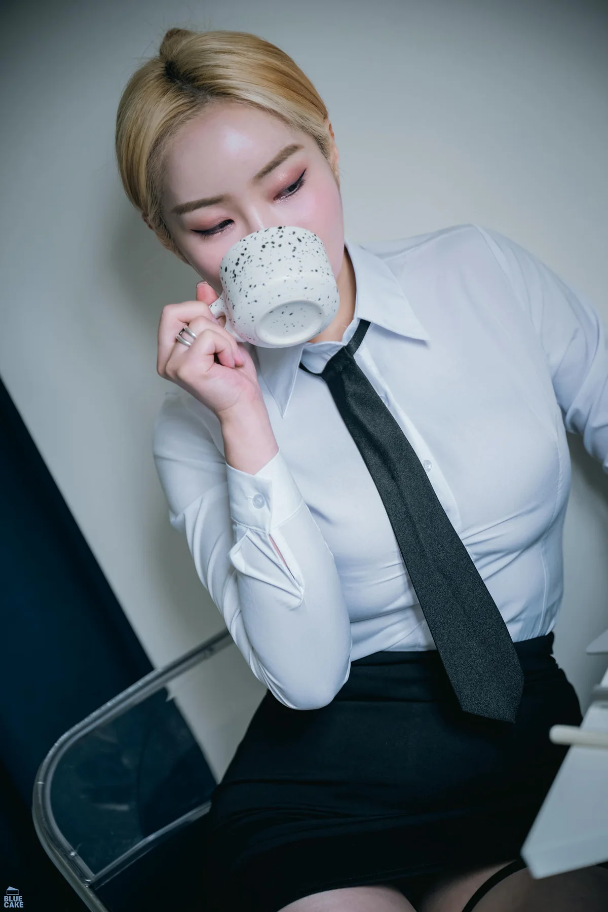 BLUECAKE No.125 JinJu爆乳ol制服 - 6