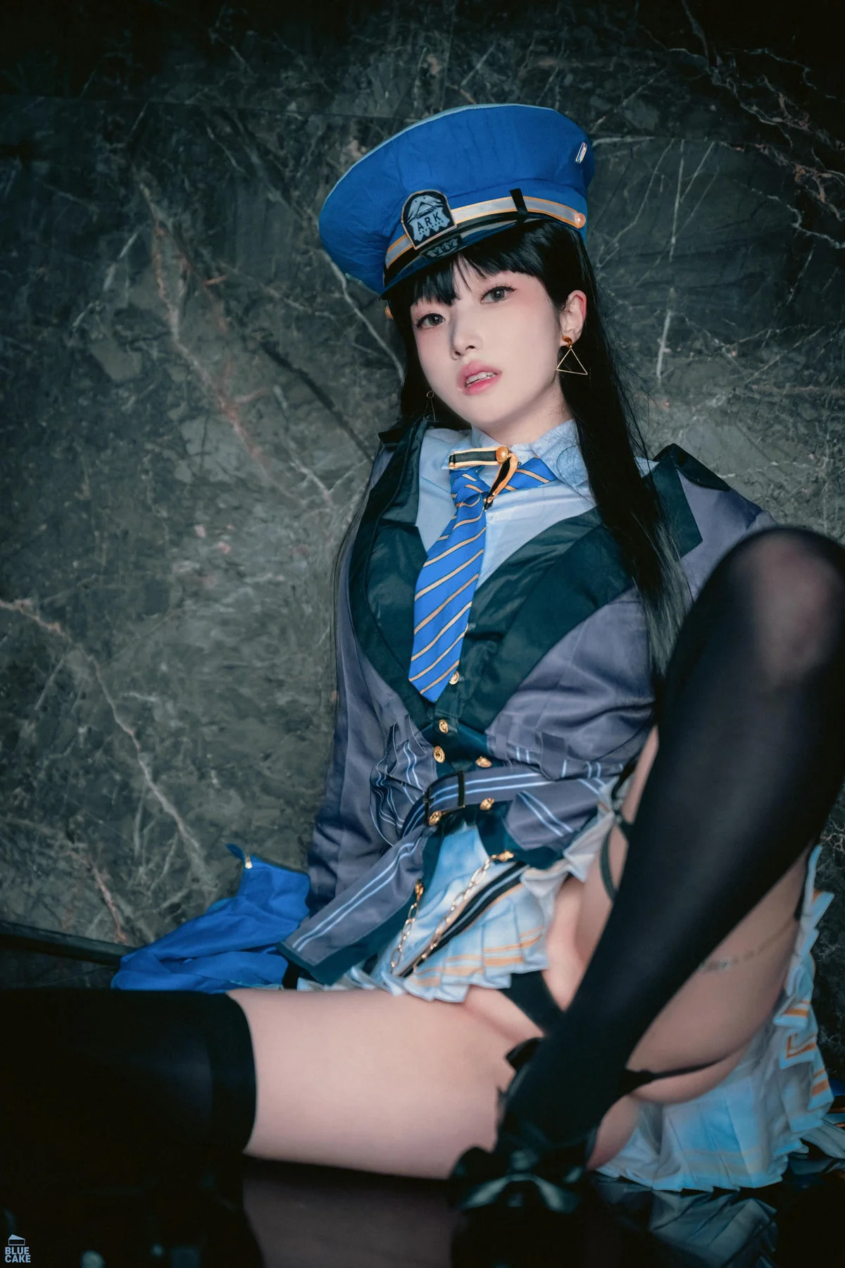 BLUECAKE No.180 Bambi制服少女丁字裤 - 2