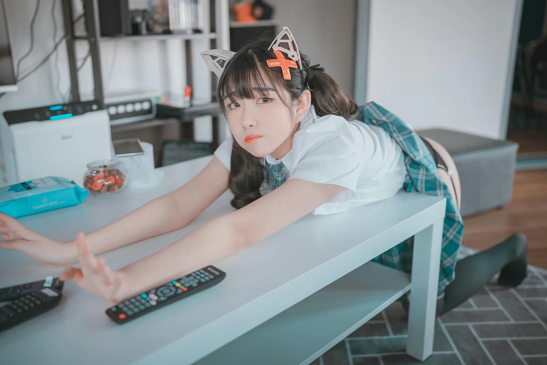 DJAWA No.074 Sonson爆乳格子裙少女 - 1