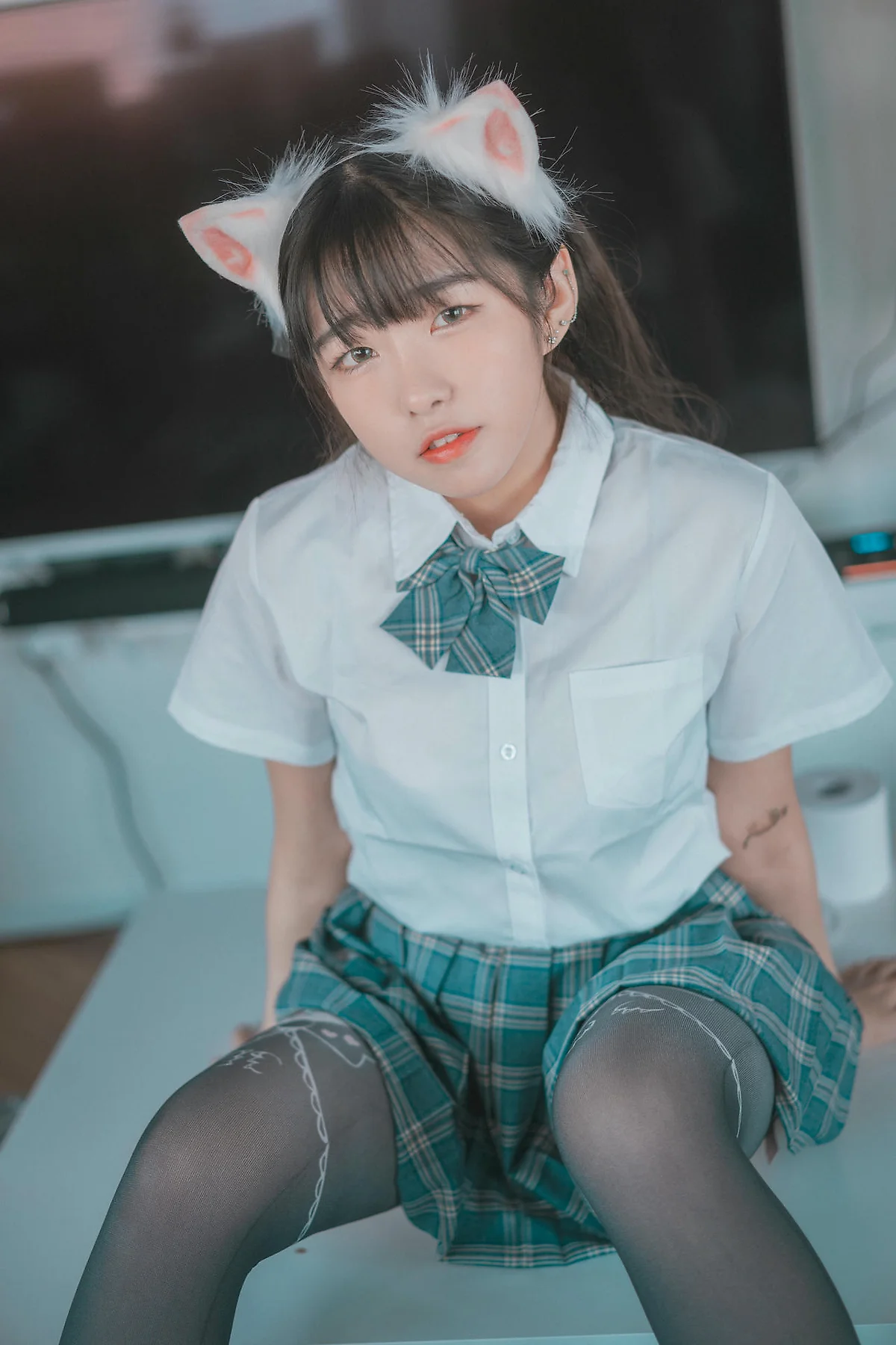 DJAWA No.074 Sonson爆乳格子裙少女 - 2
