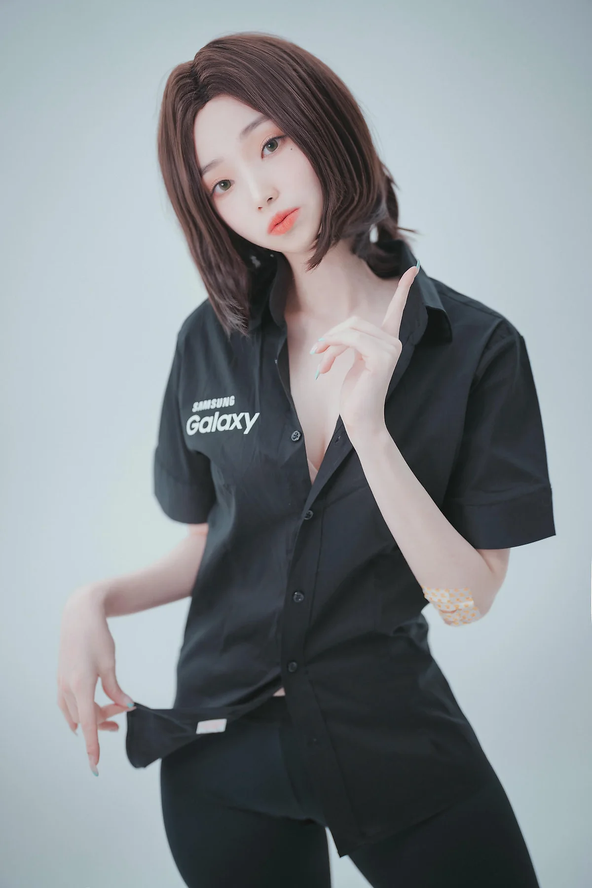 DJAWA No.080 Bambi制服短发气质美女 - 1