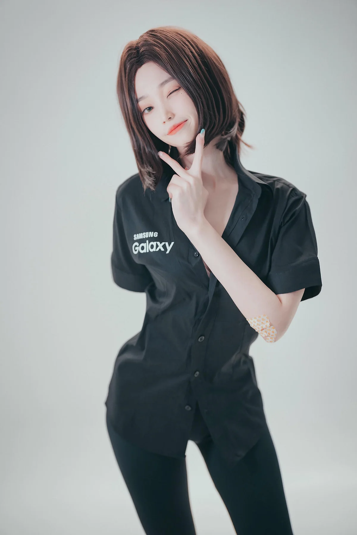 DJAWA No.080 Bambi制服短发气质美女 - 2