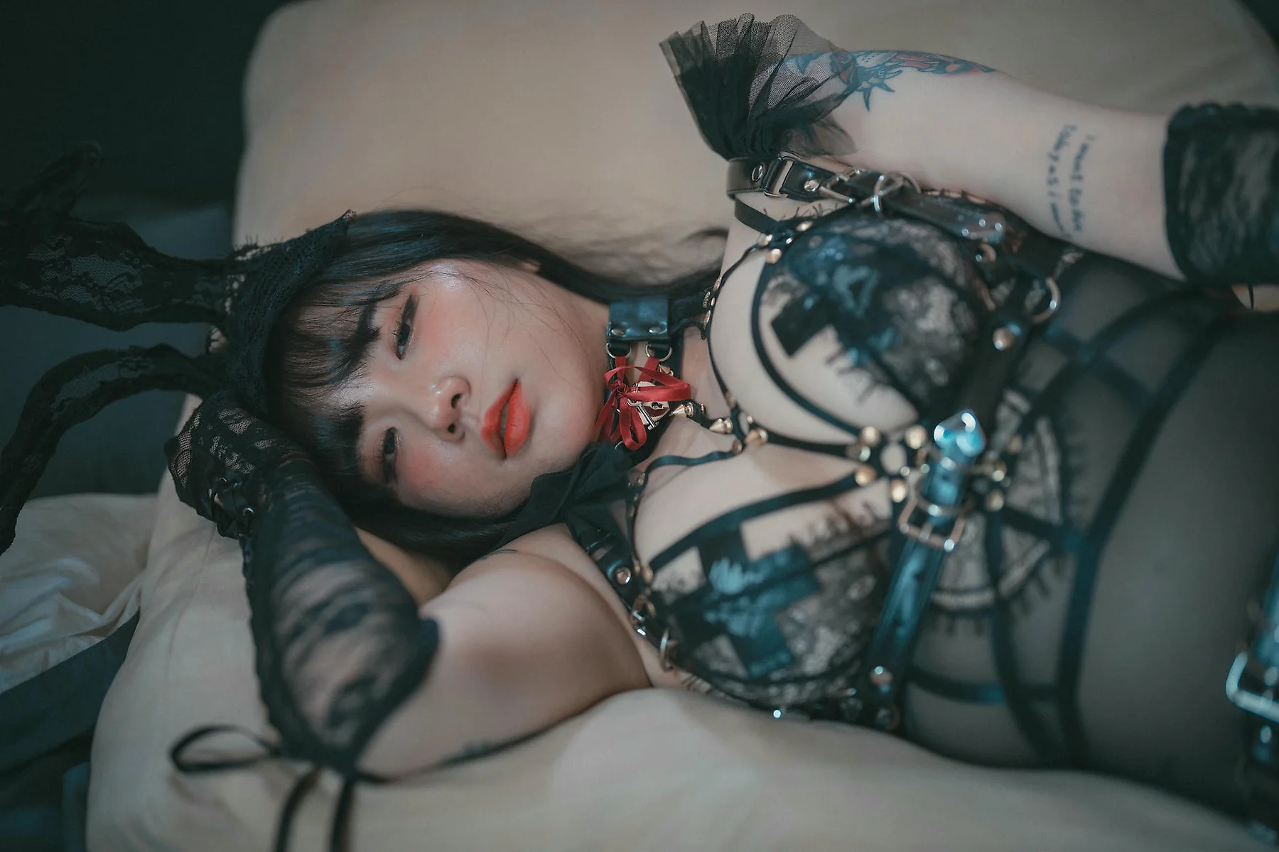 DJAWA No.098 Echi Reine纹身翘臀少女 - 8
