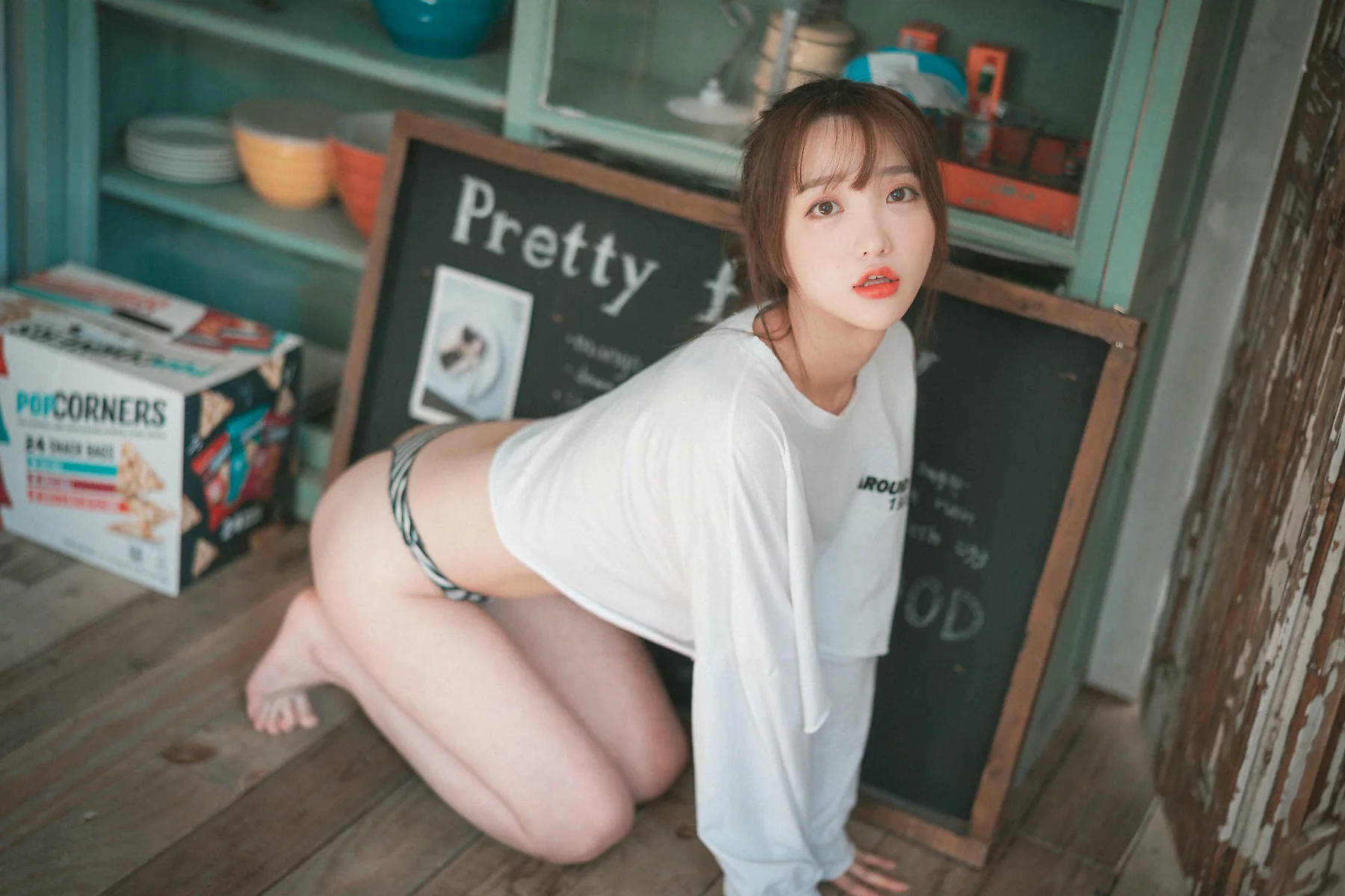 DJAWA No.132 Son Ye-Eun玉背俏皮少女 - 5