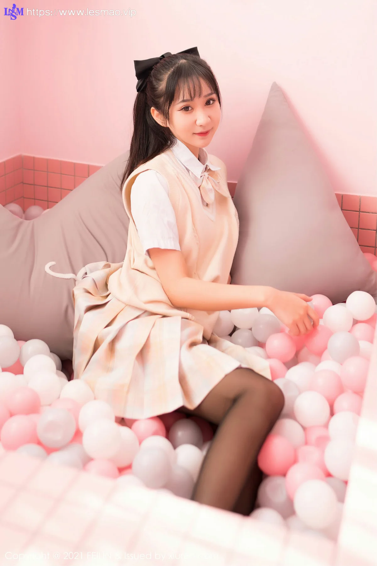FeiLin 嗲囡囡 Vol.417 兔耳装黑丝 小果冻儿 性感写真 - 1