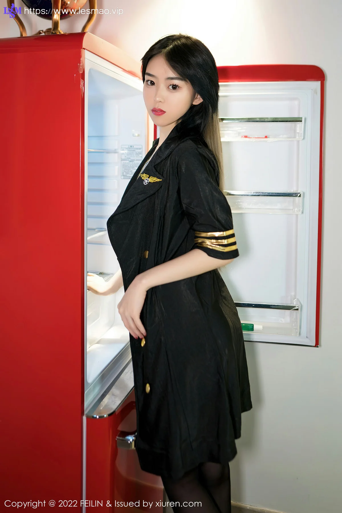 FeiLin 嗲囡囡 Vol.434  制服黑丝 奶瓶. 性感写真 - 2