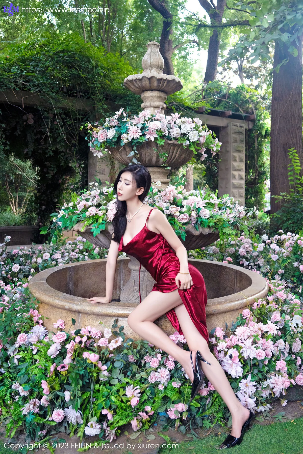 FeiLin 嗲囡囡 Vol.467  章芃芃 吊带长裙性感写真2 - 9