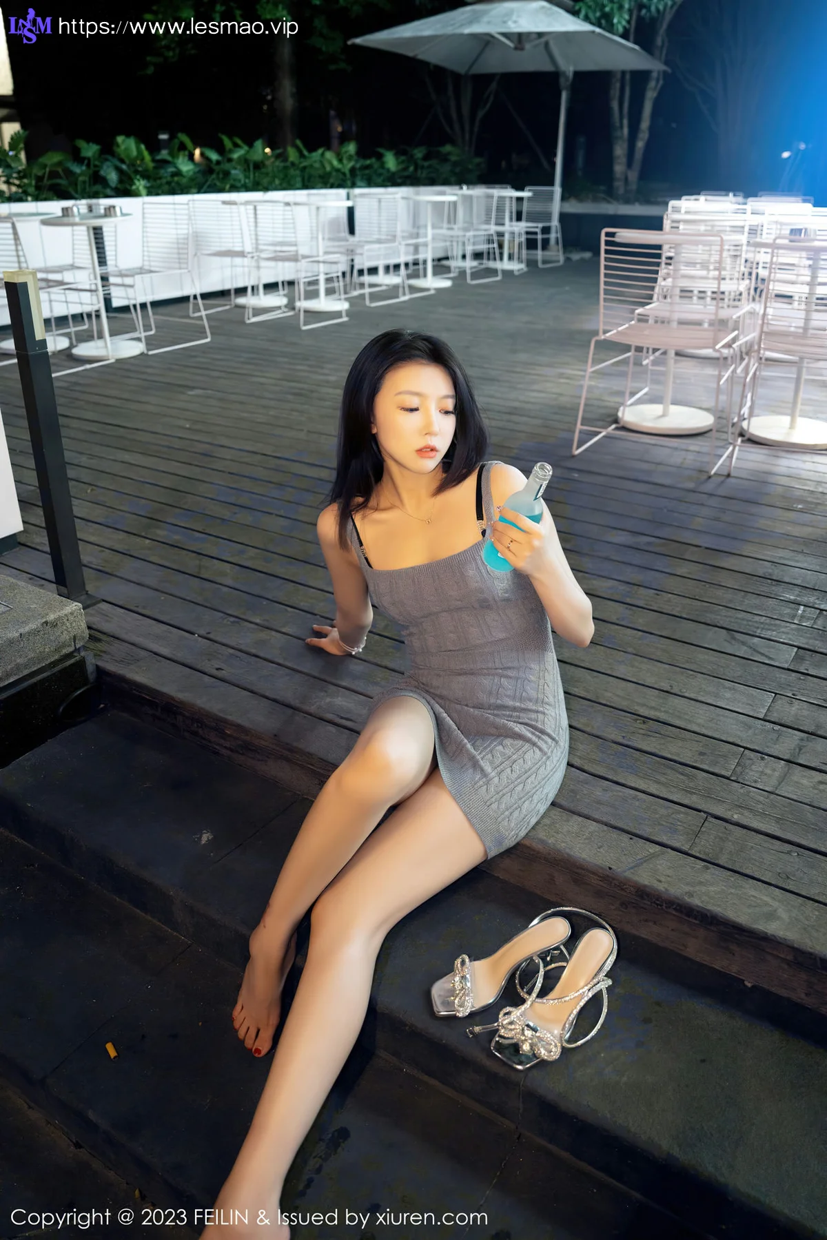FeiLin 嗲囡囡 Vol.468  冯木木LRIS 背带短裙性感写真 - 7