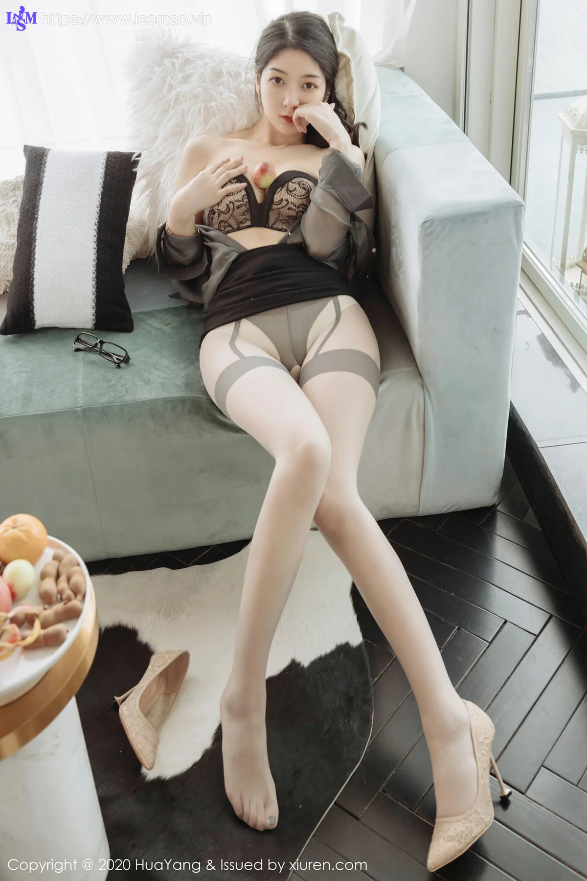 HuaYang 花漾show Vol.244 眼镜OL Angela小热巴 肉丝吊袜 - 7