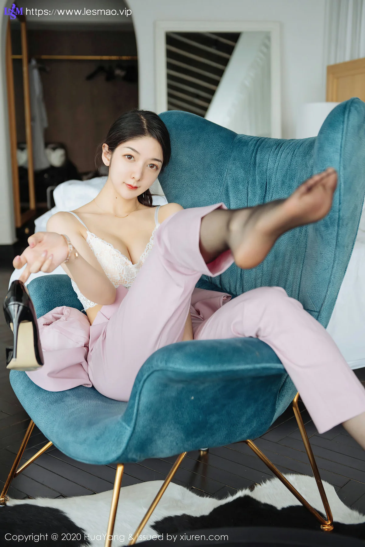 HuaYang 花漾show Vol.255 粉色制服OL 小热巴angela - 4