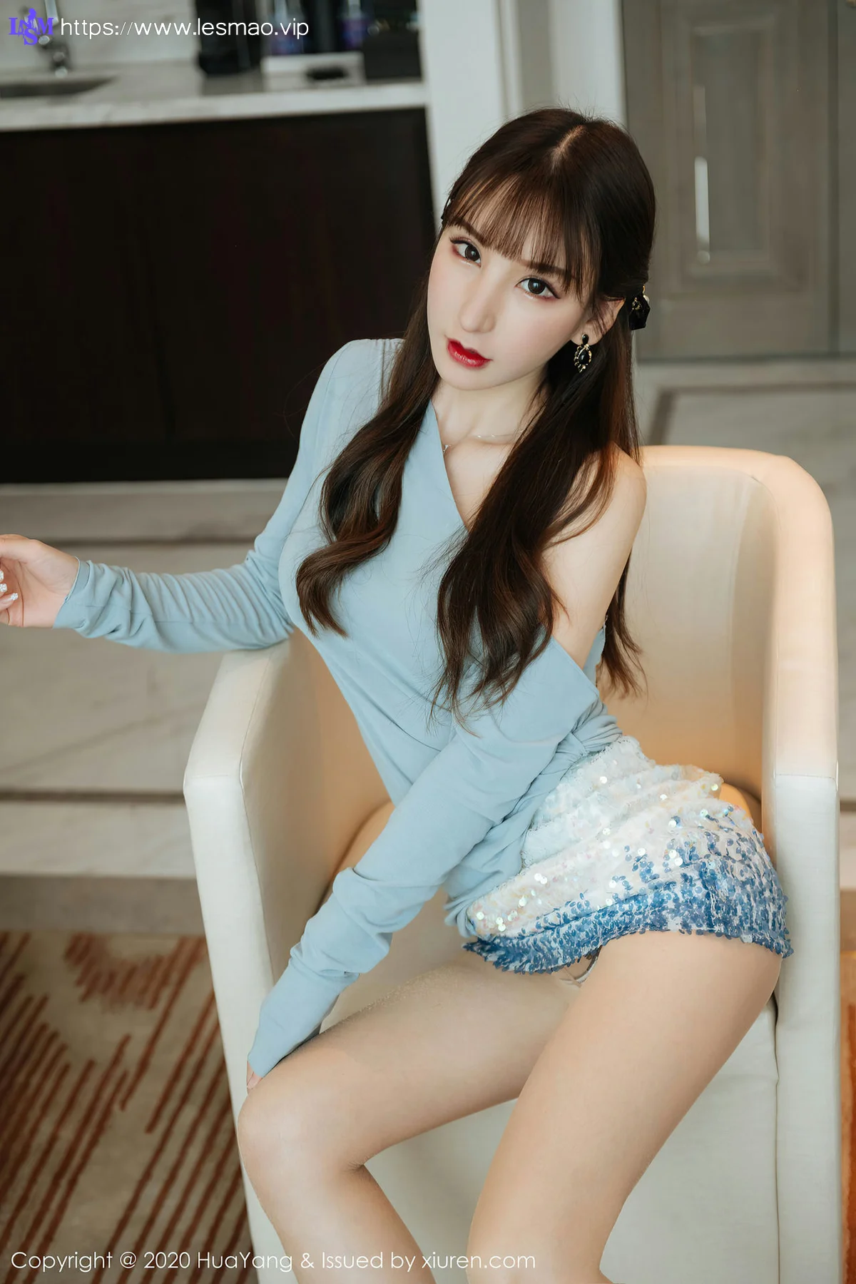 HuaYang 花漾show Vol.325 朦胧丝袜娇躯 周于希 - 1