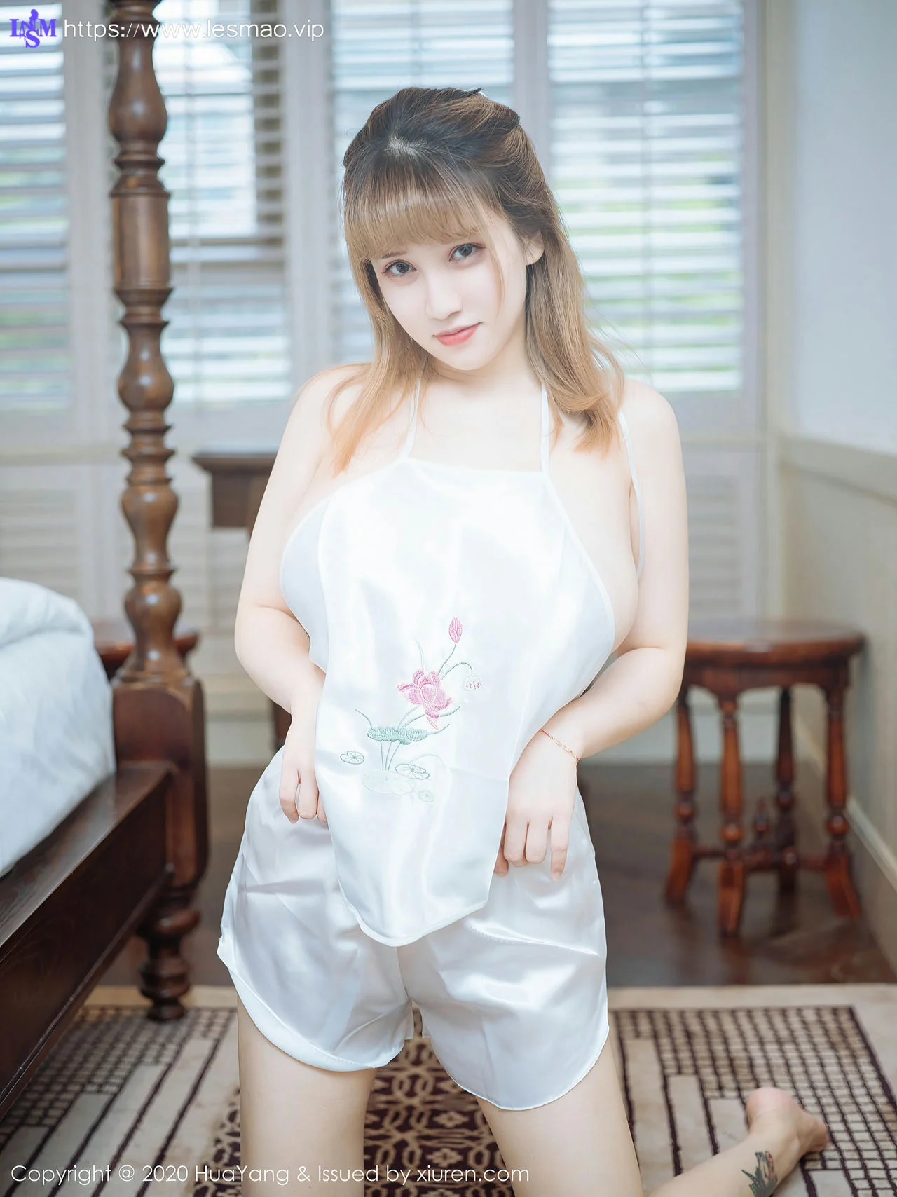 HuaYang 花漾show Vol.336 肚兜巨乳 周大萌  洁白古韵 - 10