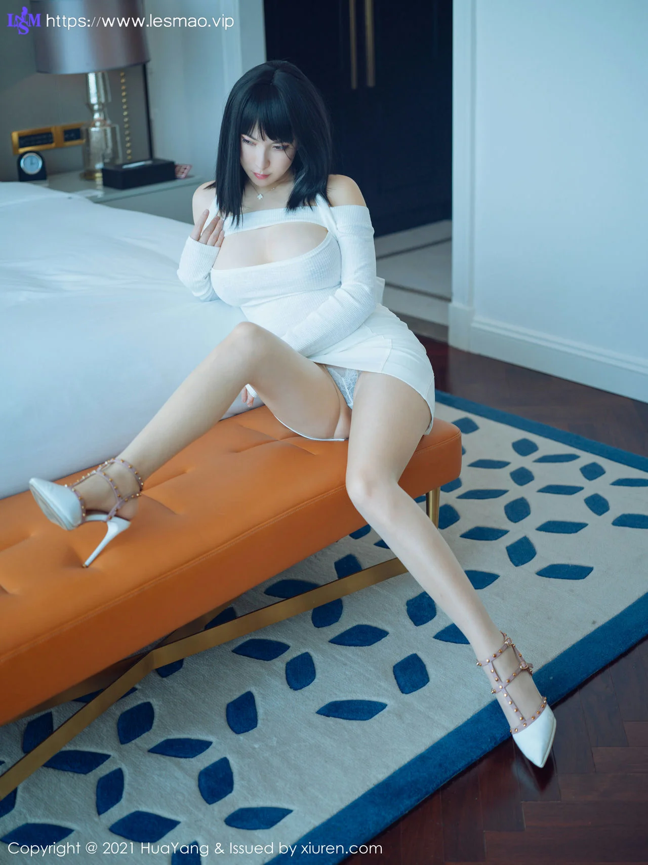 HuaYang 花漾show Vol.371 雪峰挺拔丝袜 乔漫妮mina  新人模特 - 6