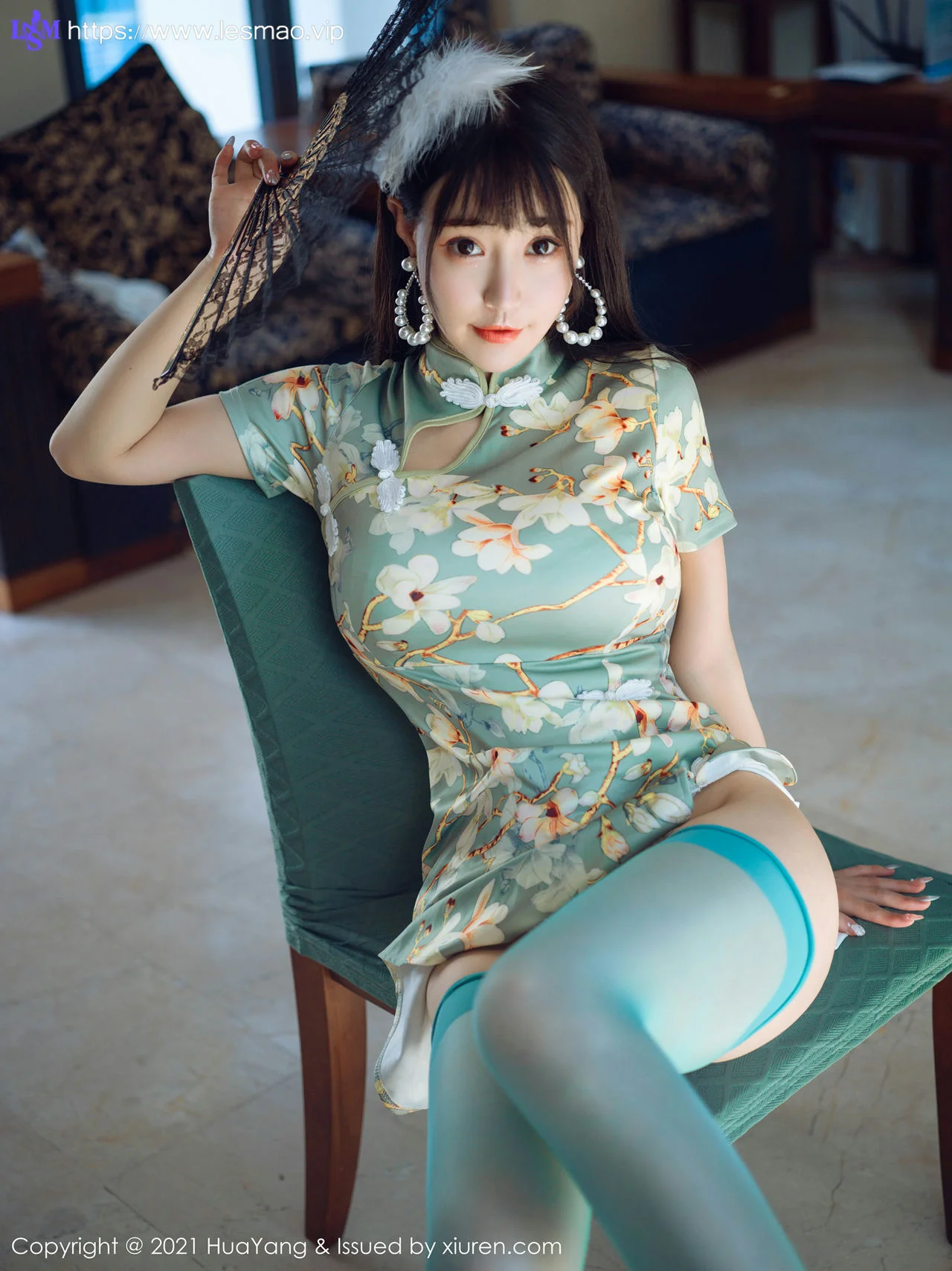 HuaYang 花漾show Vol.390 青瓷色旗袍 朱可儿Flower 三亚旅拍写真 - 3