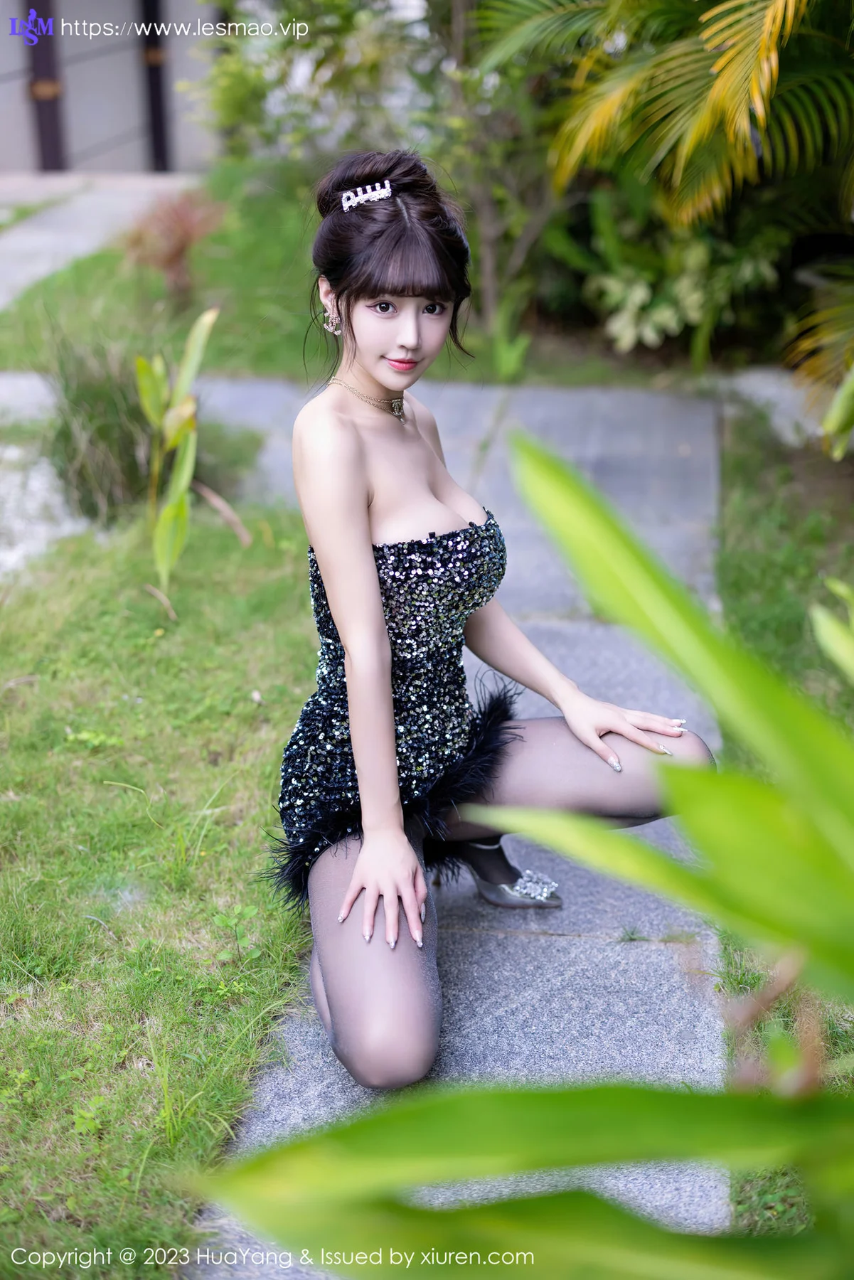 HuaYang 花漾show Vol.528  朱可儿Flora 魅惑黑丝三亚旅拍1 - 4