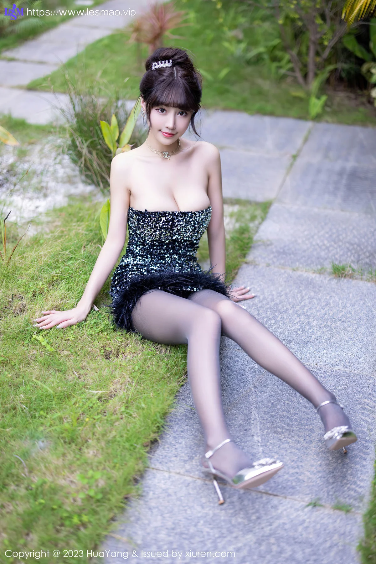 HuaYang 花漾show Vol.528  朱可儿Flora 魅惑黑丝三亚旅拍1 - 3