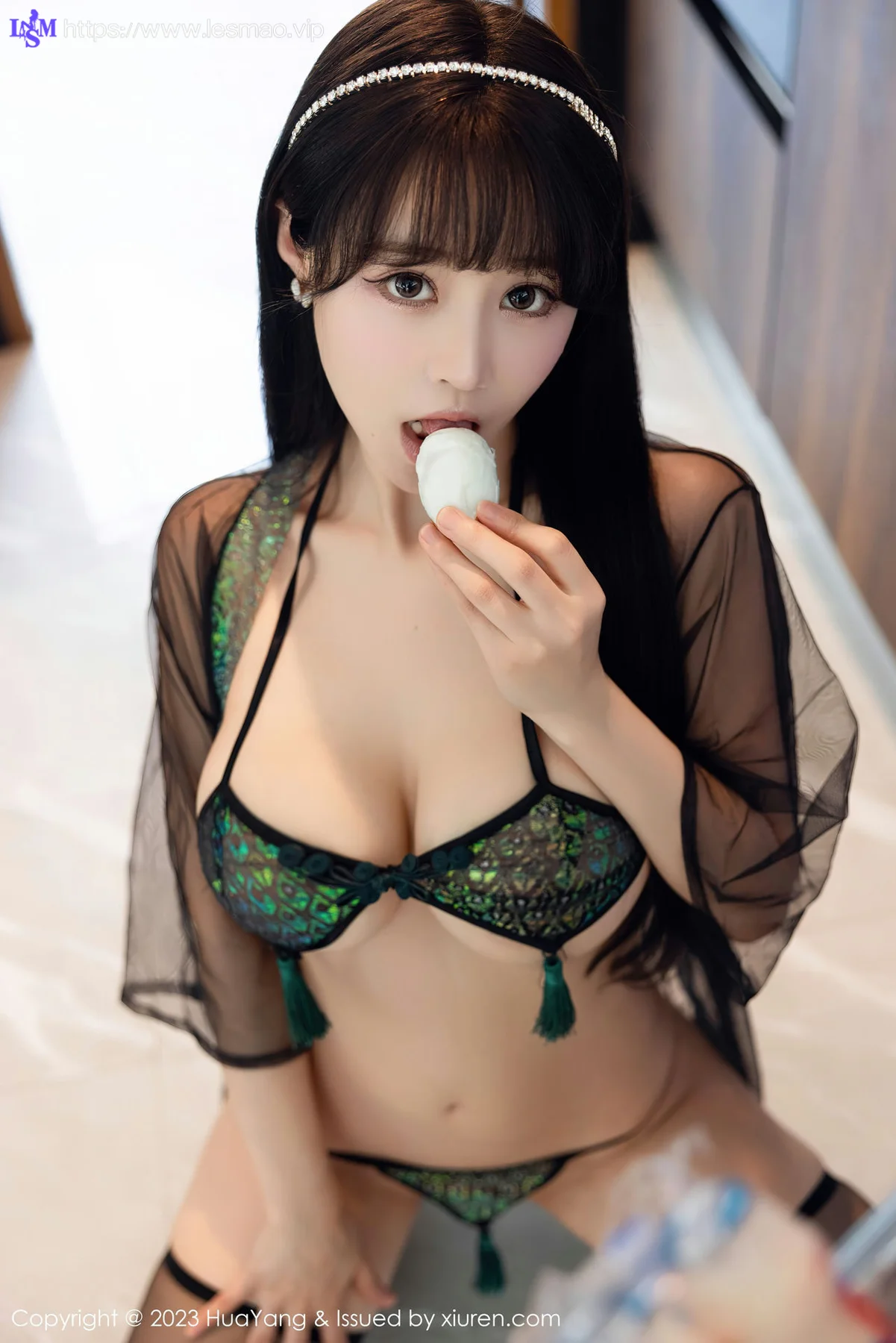 HuaYang 花漾show Vol.537 朱可儿Flora 雪峰美臀普吉岛旅拍1 - 5