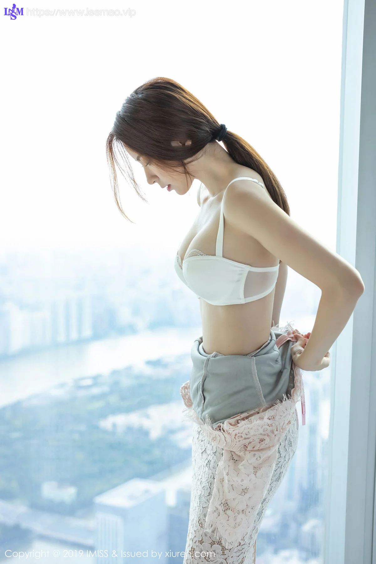 IMiss 爱蜜社 Vol.366 carry丝袜美腿写真 - 3