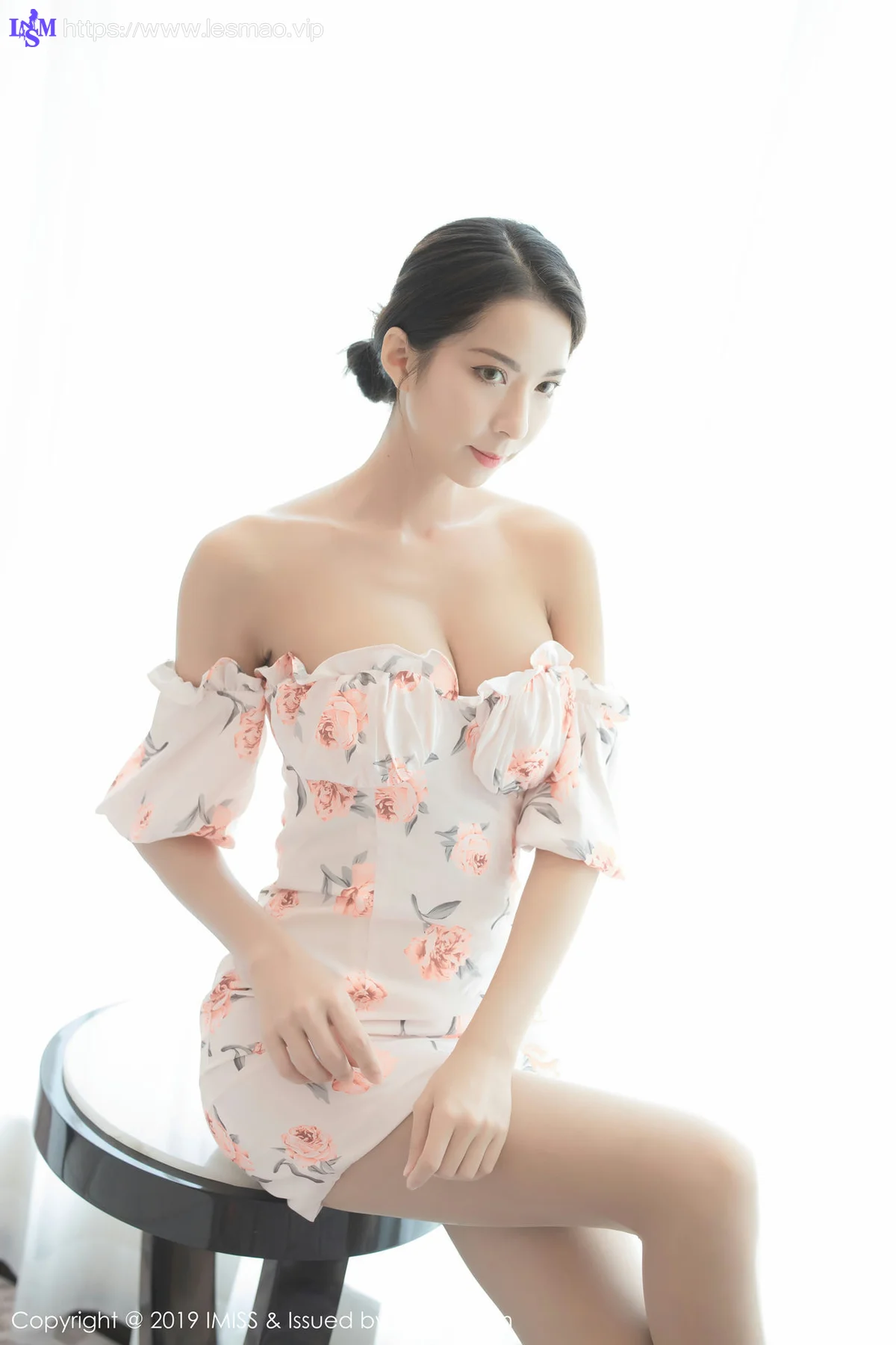 IMiss 爱蜜社 Vol.416 Carry 丝袜美腿写真 - 9