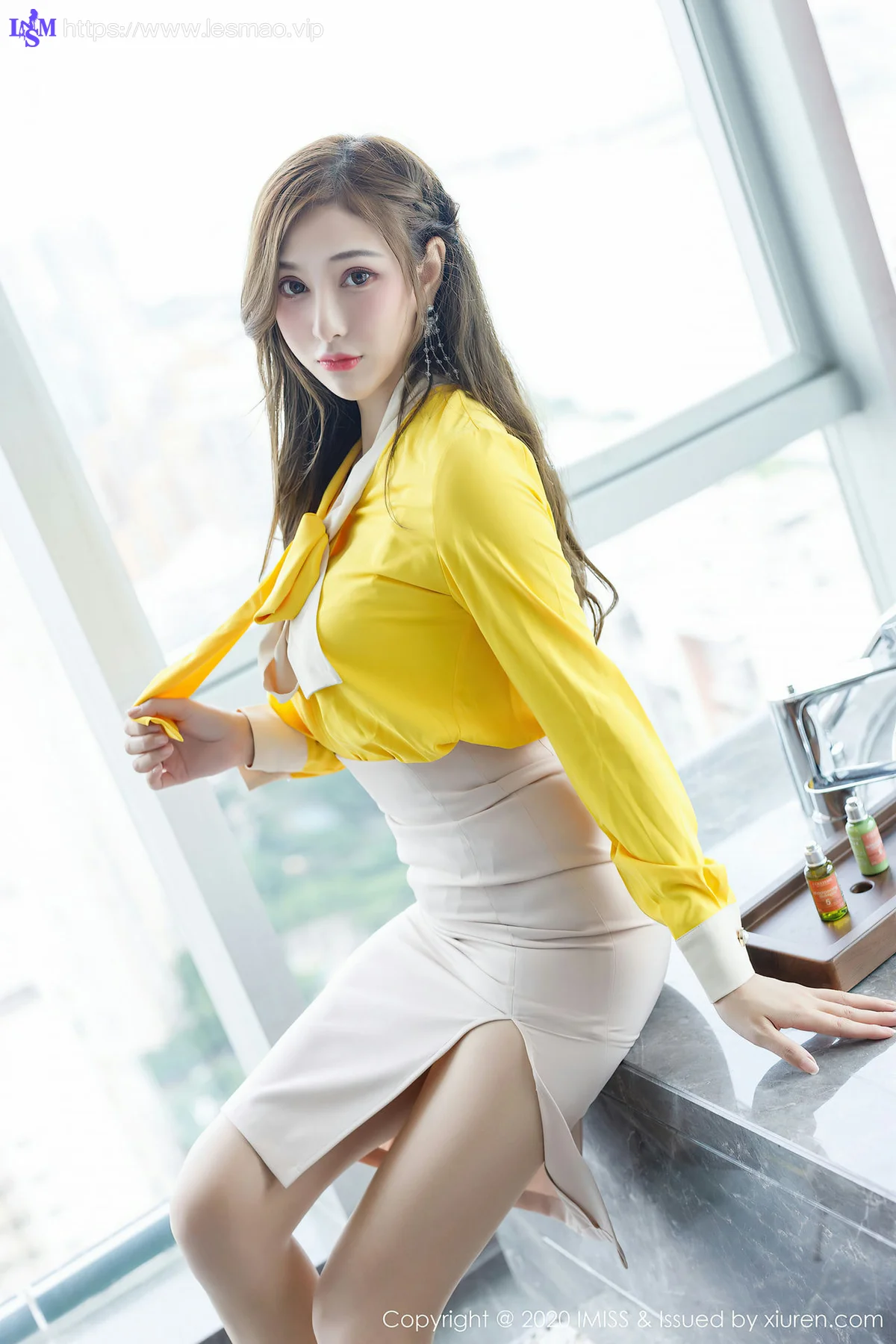 IMiss 爱蜜社 Vol.494 华丽典雅气质美女 lavinia肉肉 - 1