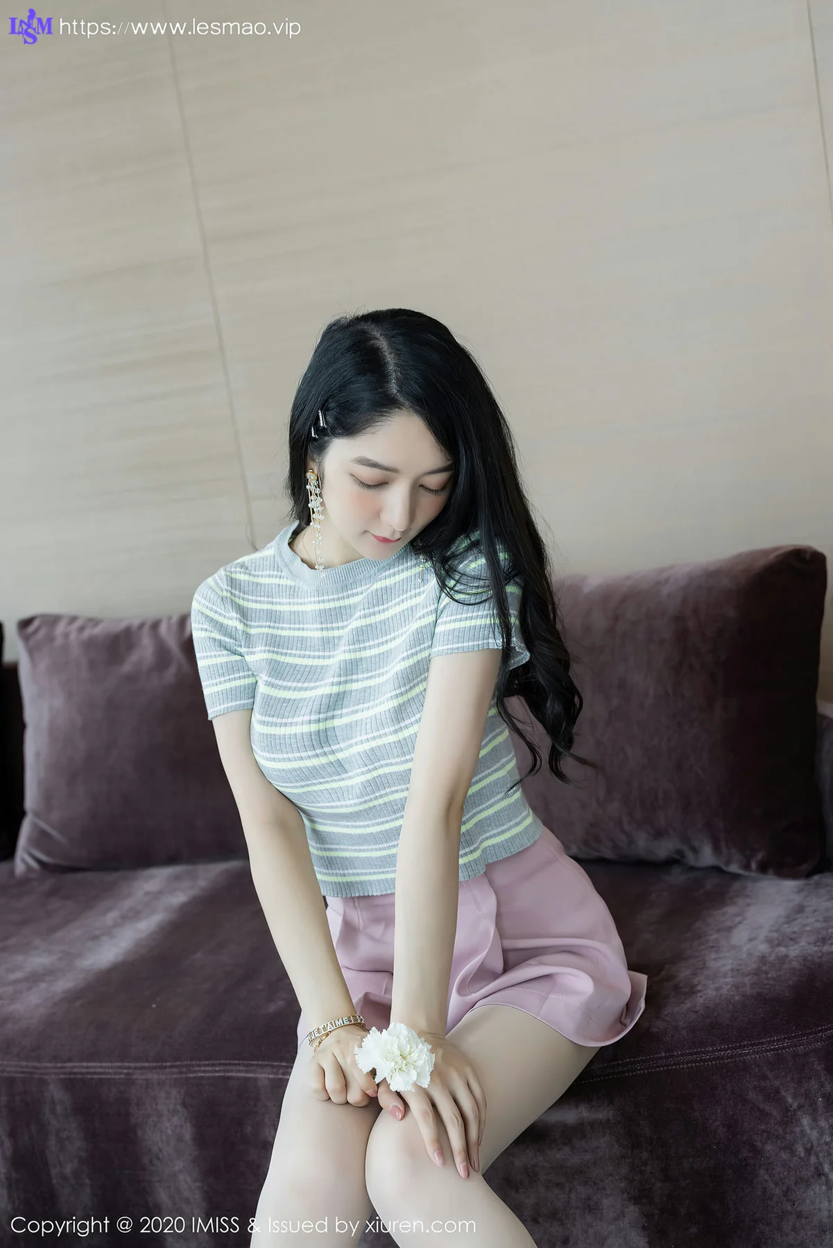IMiss 爱蜜社 Vol.526 靓丽车拍 小热巴 朦胧美腿 - 8