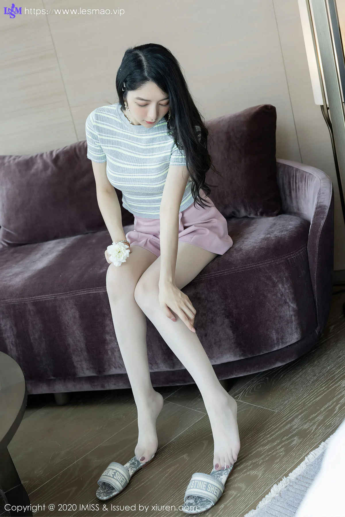IMiss 爱蜜社 Vol.526 靓丽车拍 小热巴 朦胧美腿 - 10