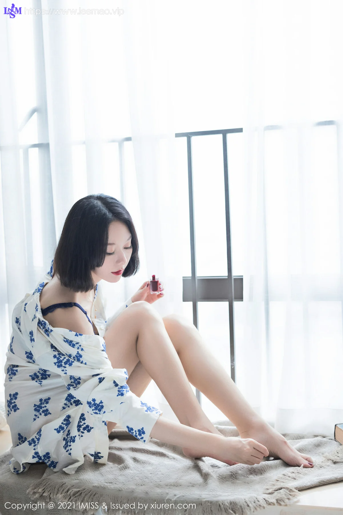 IMiss 爱蜜社 Vol.602 朦胧丝足美腿  艺轩 气质美女写真2 - 10