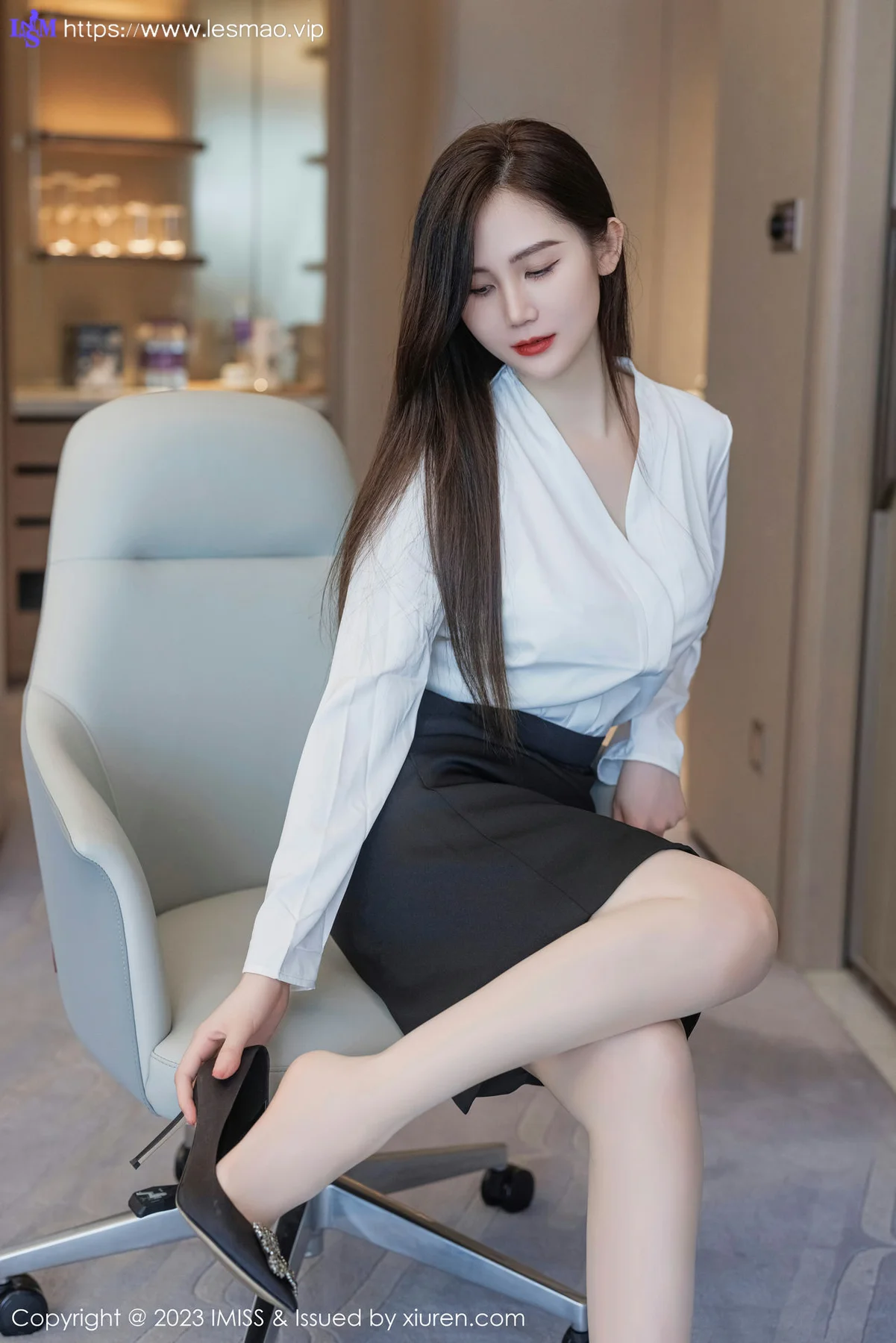IMiss 爱蜜社 Vol.739 SISY思 黑色Ol性感写真 - 3