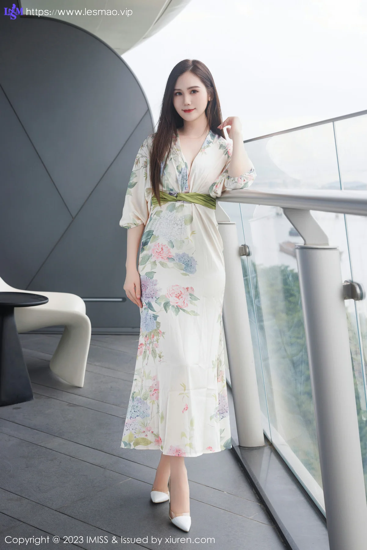 IMiss 爱蜜社 Vol.745 SISY思 诱人原色丝袜性感写真 - 2