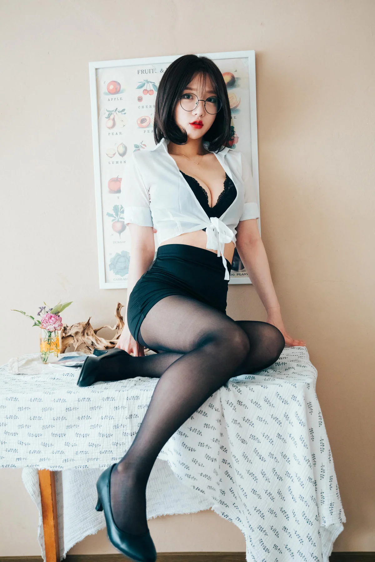 Loozy No.009 Ye-Eun黑丝ol短裙 - 2