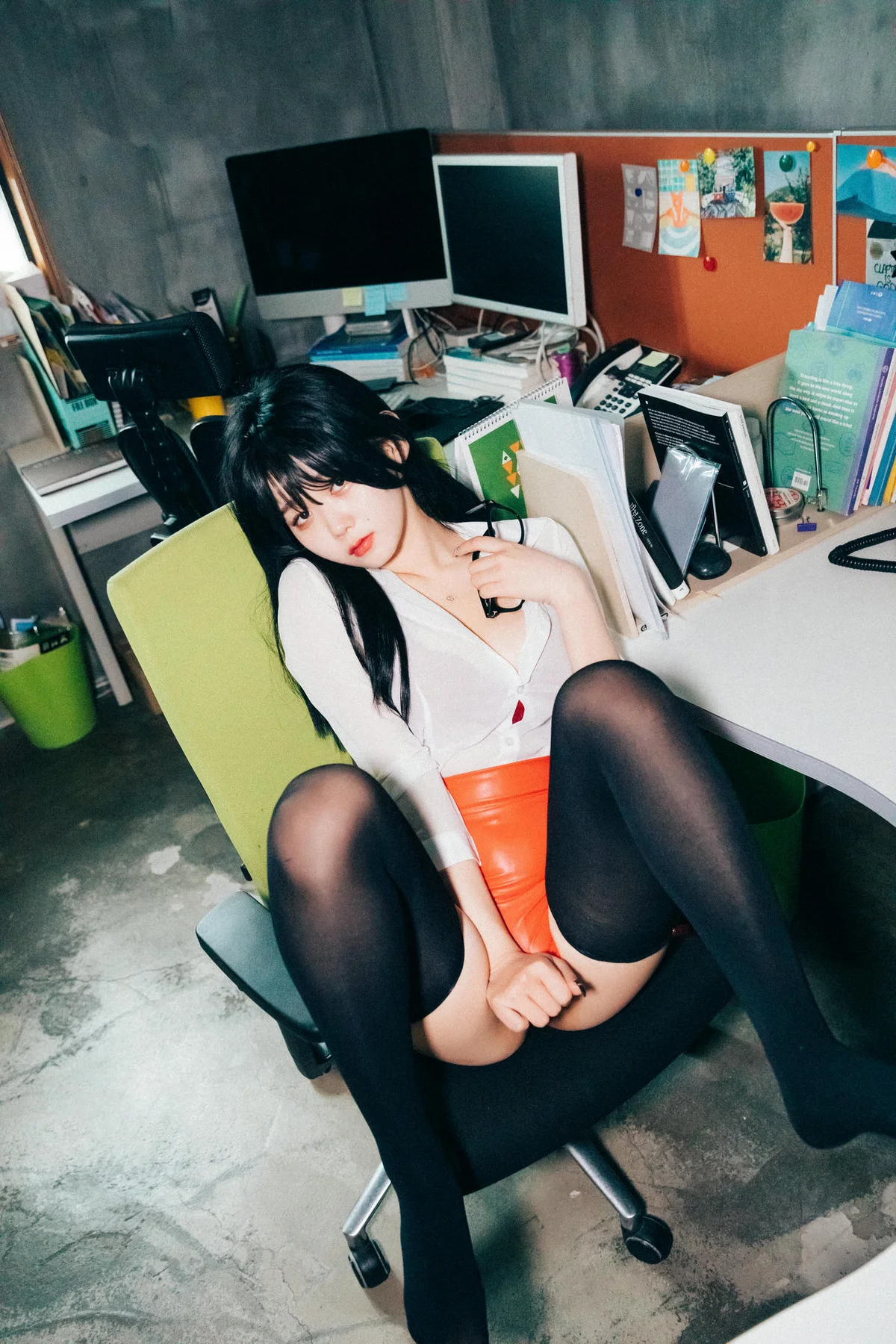 Loozy No.018 Zia办公室诱惑 - 1