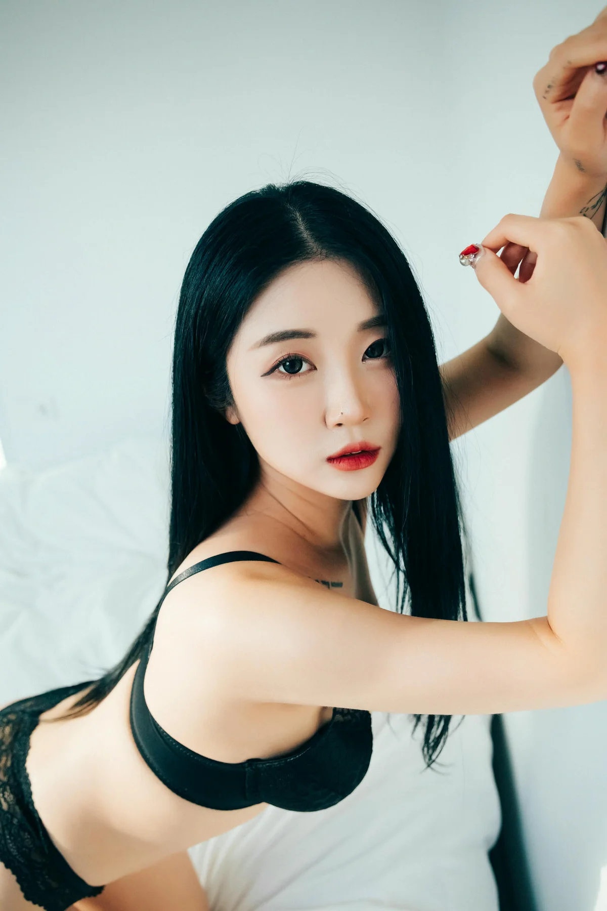 Loozy No.021 Bomi黑色内衣香肩私房 - 1