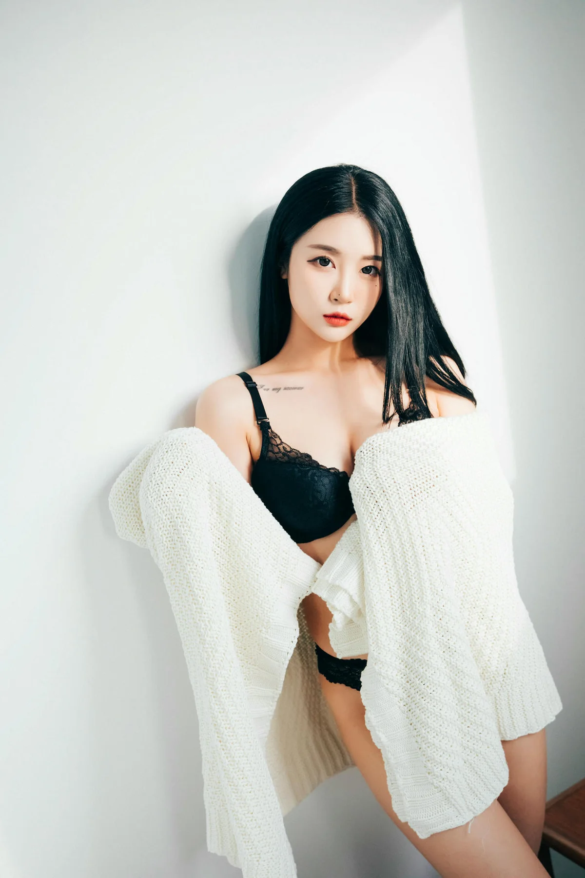 Loozy No.021 Bomi黑色内衣香肩私房 - 5