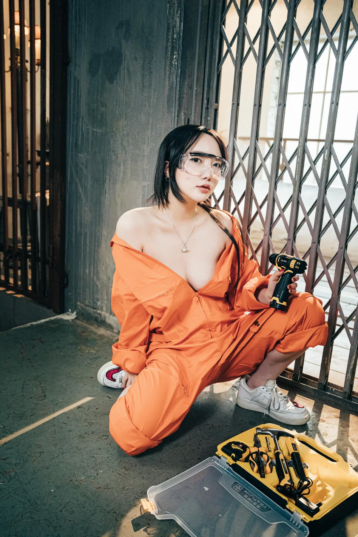 Loozy No.026 孫樂樂维修美女写真 - 1