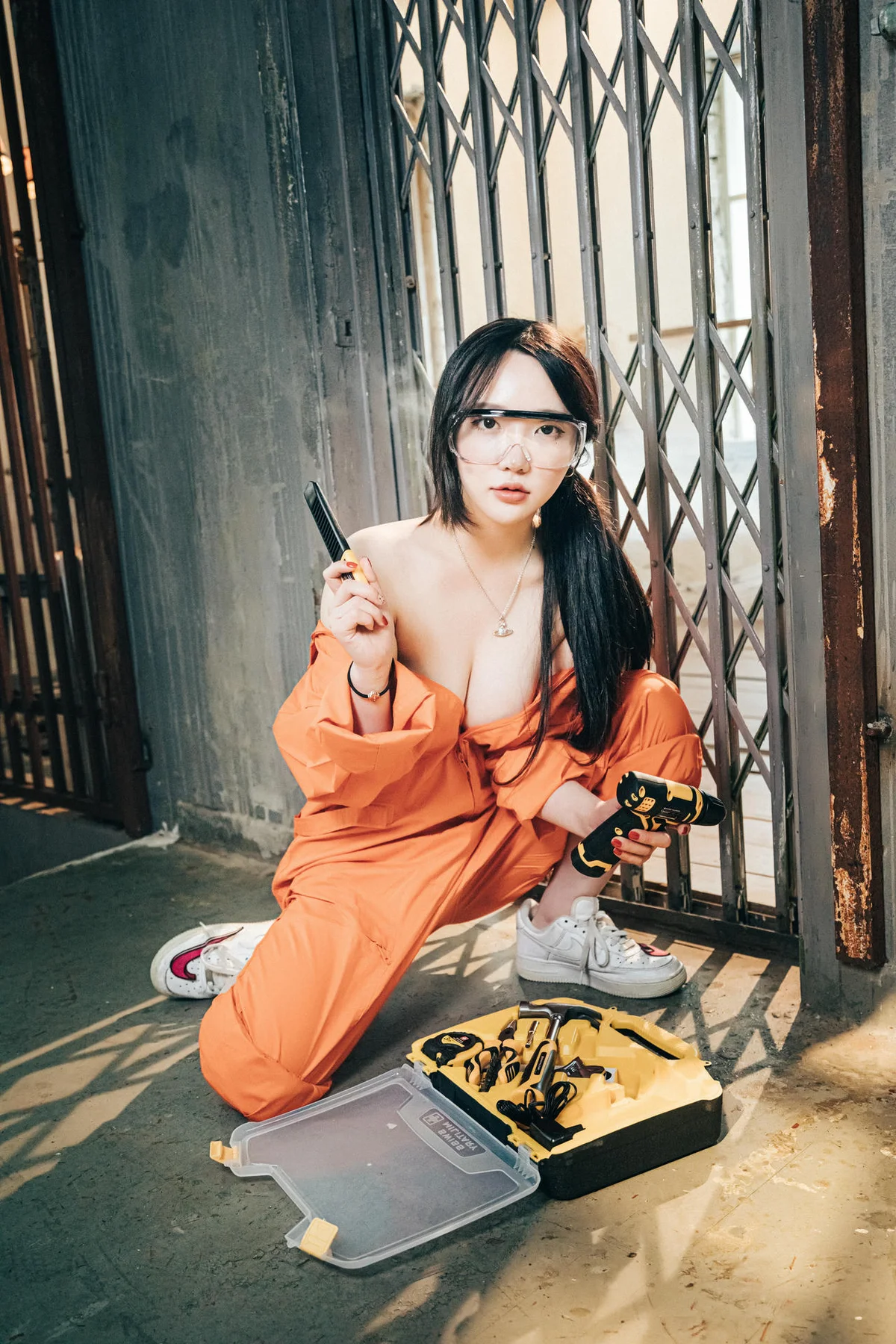 Loozy No.026 孫樂樂维修美女写真 - 2