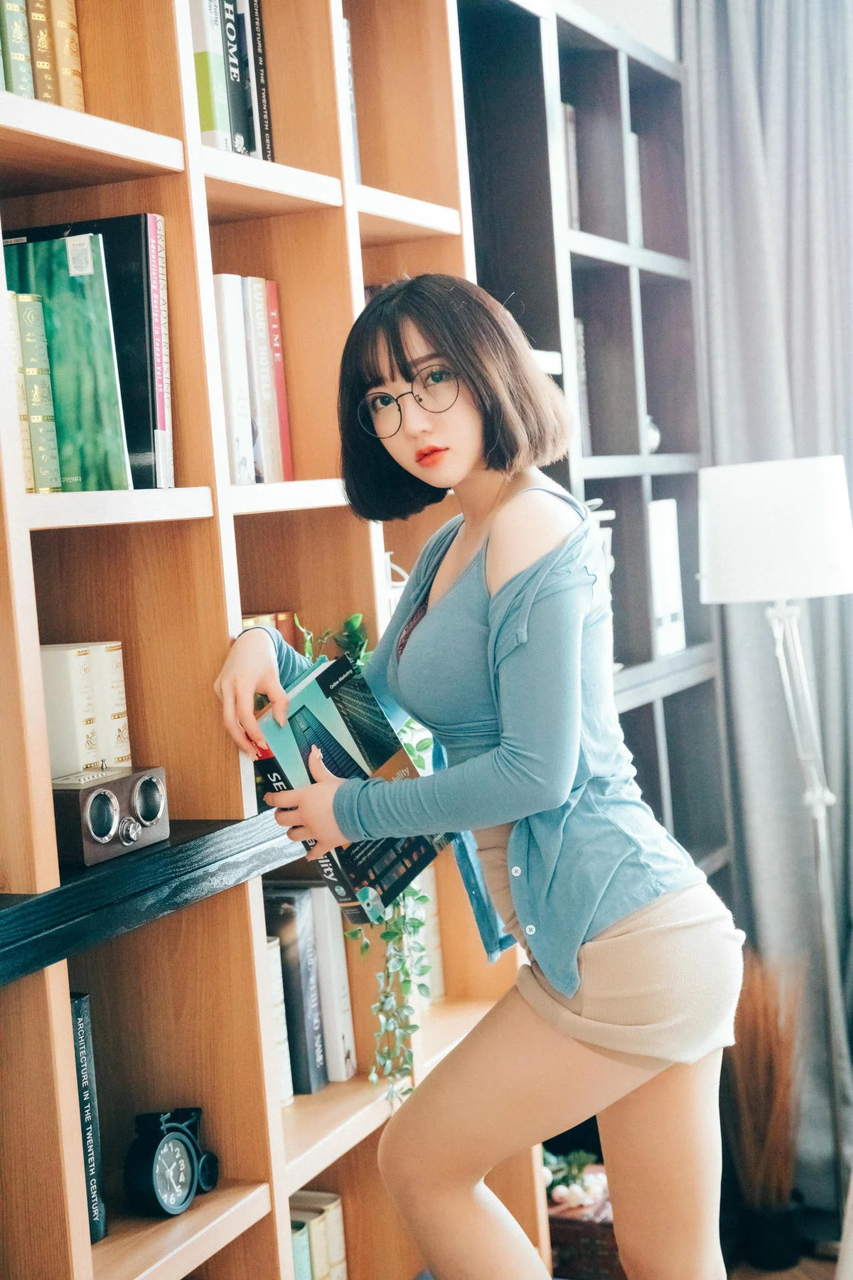 Loozy No.033 Ye-Eun玉背短发眼镜美女 - 6
