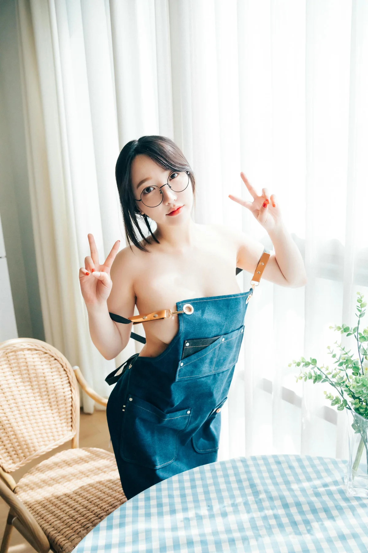 Loozy No.037 Son Ye-Eun女仆制服套图 - 1