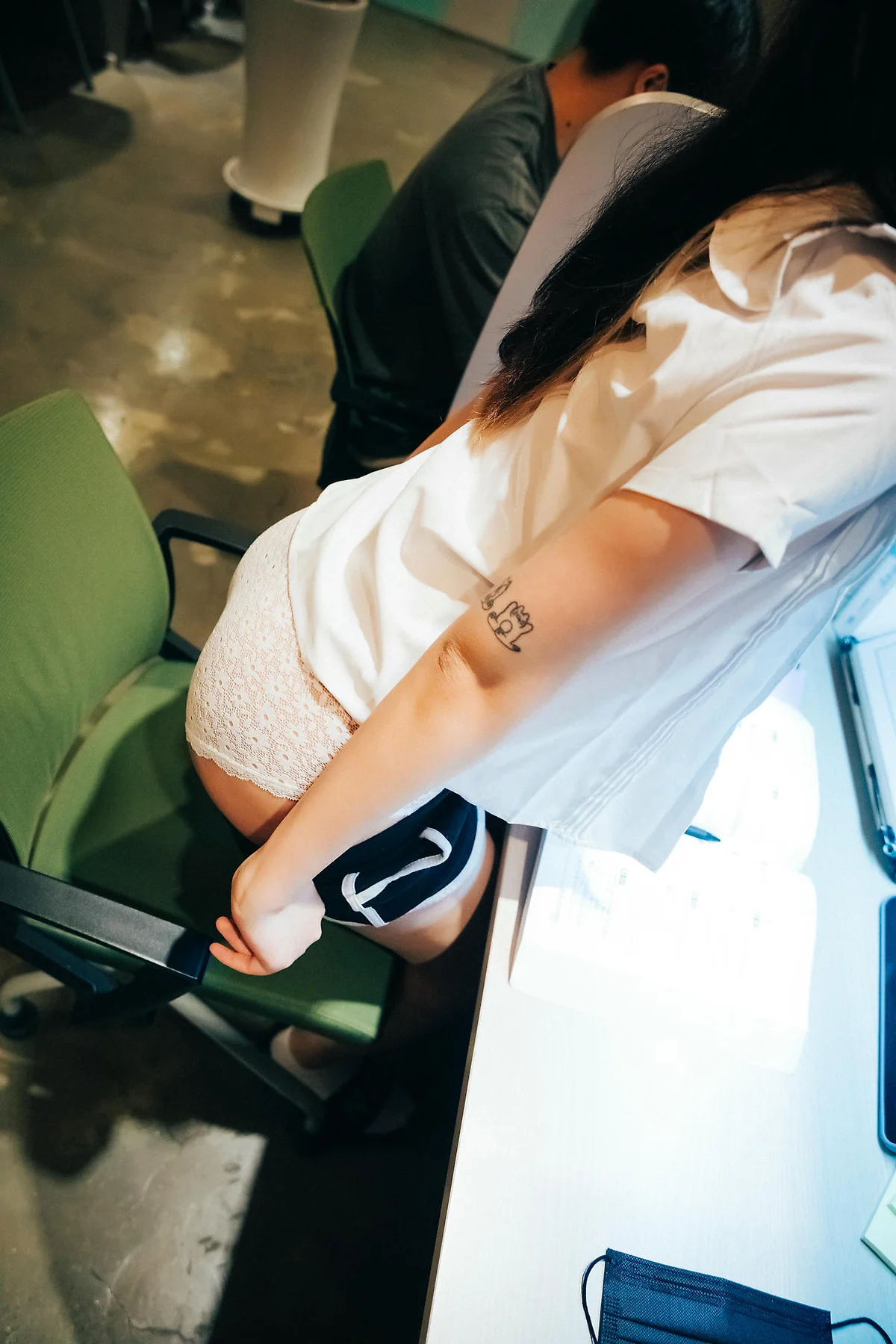 Loozy No.041 Sonson办公室诱惑写真 - 2
