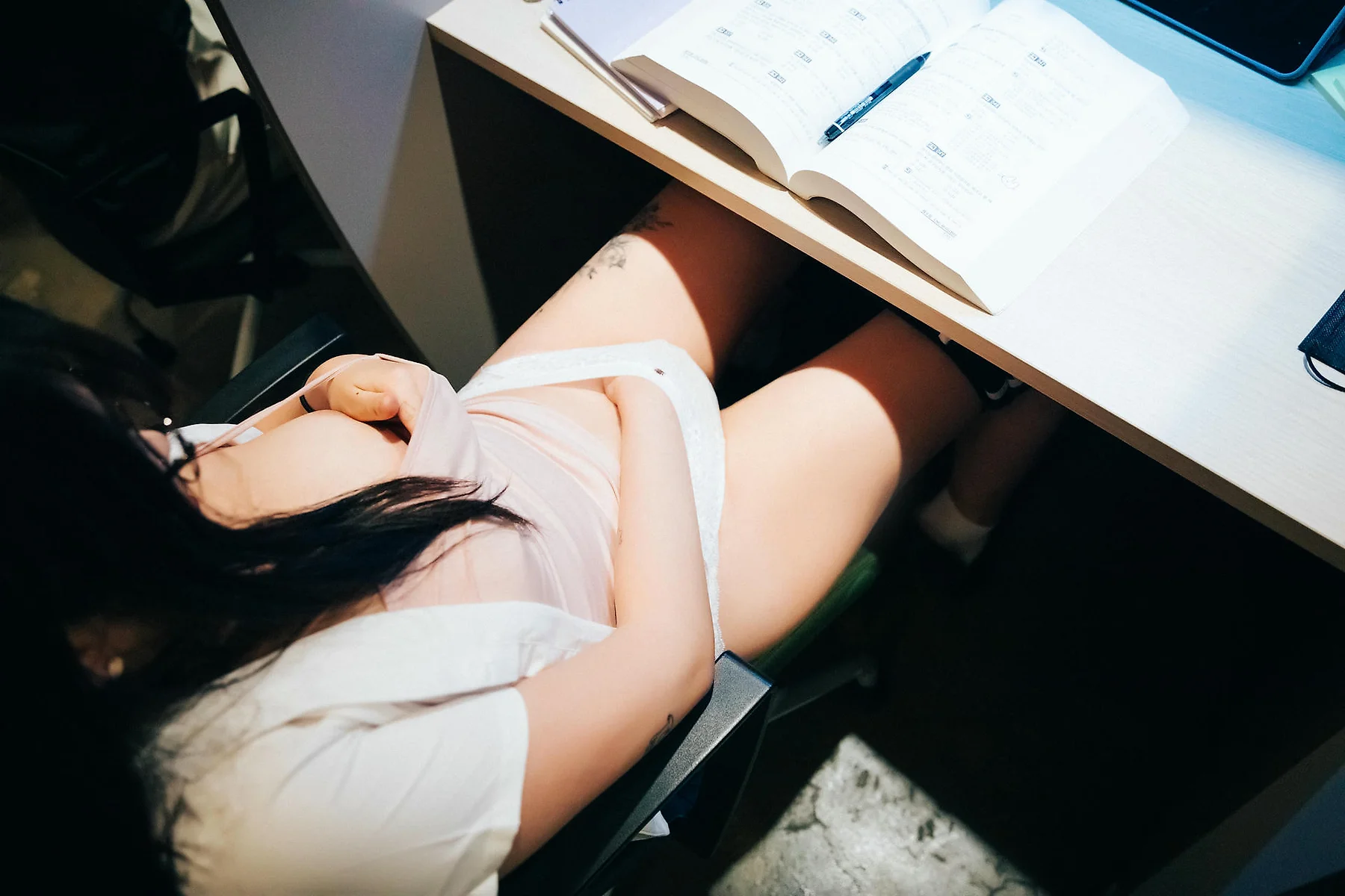 Loozy No.041 Sonson办公室诱惑写真 - 10