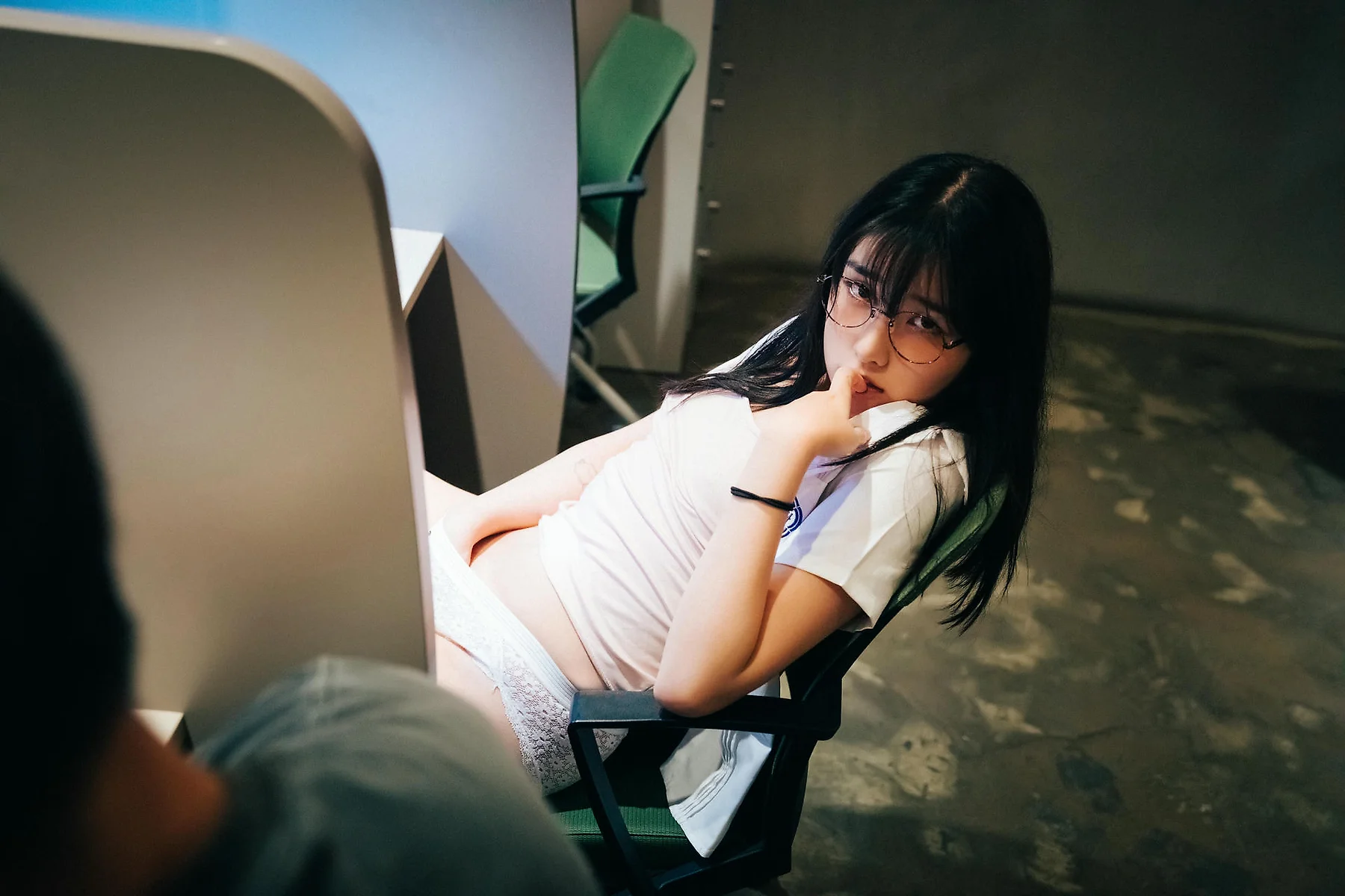 Loozy No.041 Sonson办公室诱惑写真 - 4