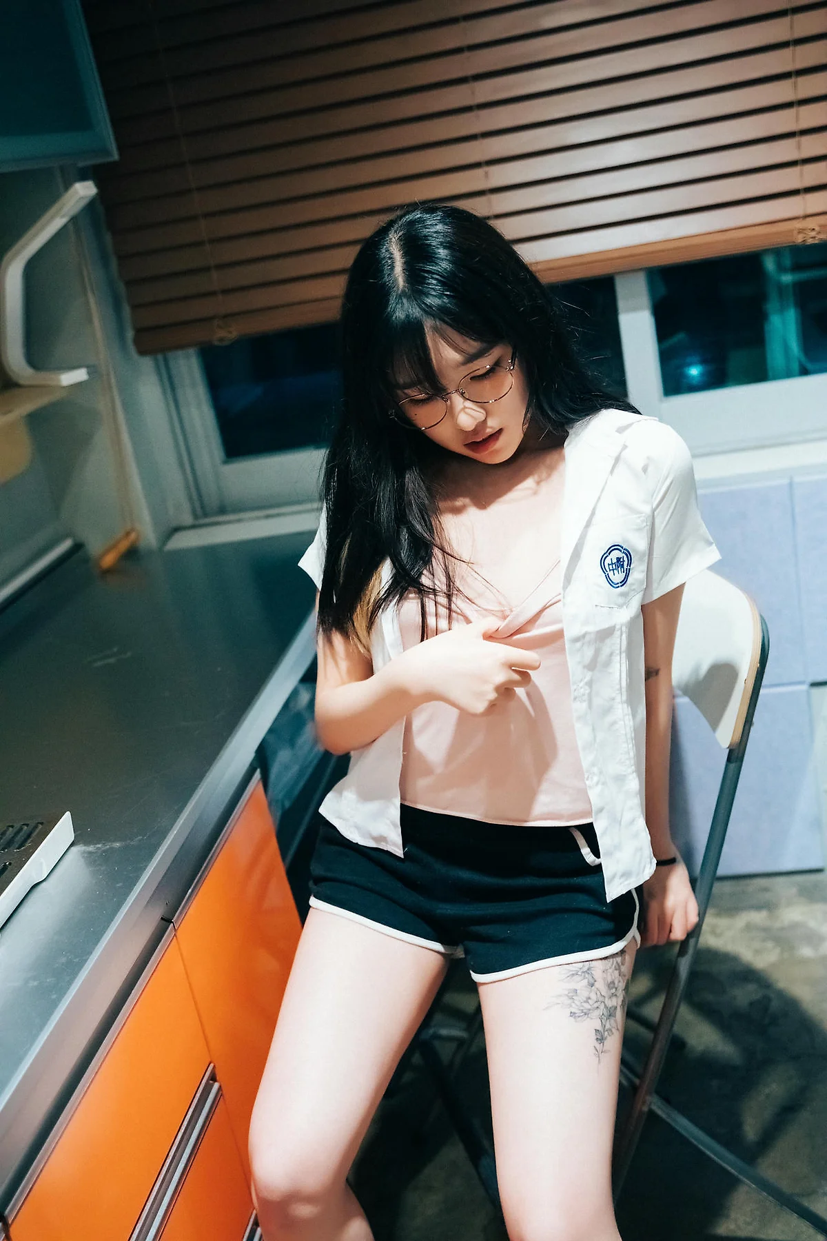 Loozy No.041 Sonson办公室诱惑写真 - 4
