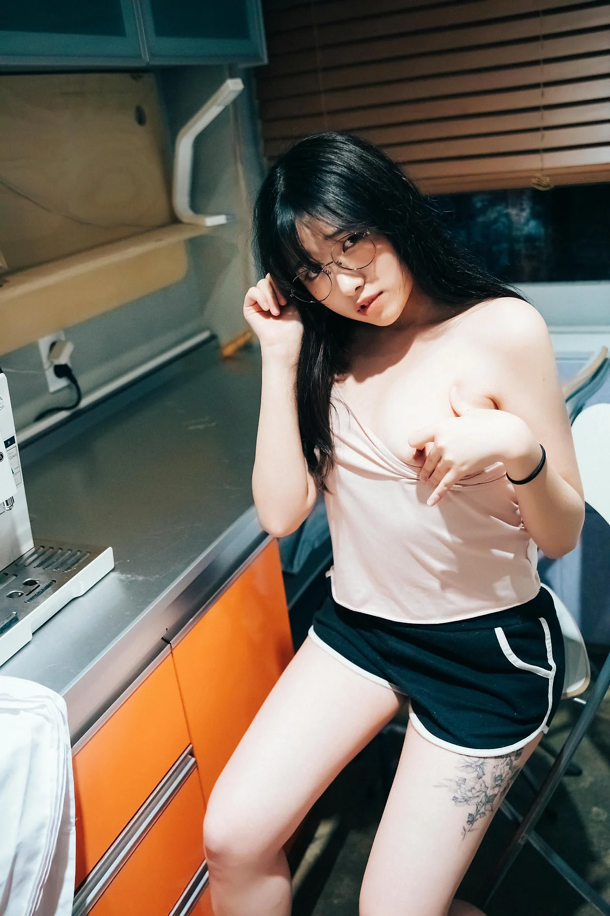 Loozy No.041 Sonson办公室诱惑写真 - 8