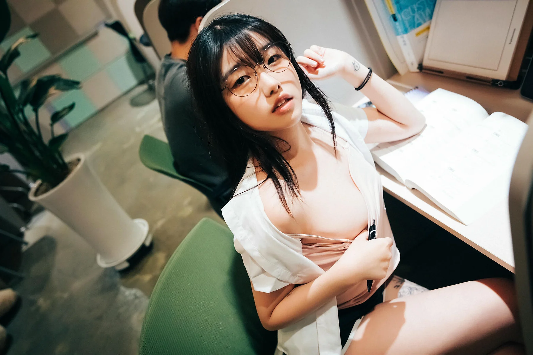 Loozy No.041 Sonson办公室诱惑写真 - 9