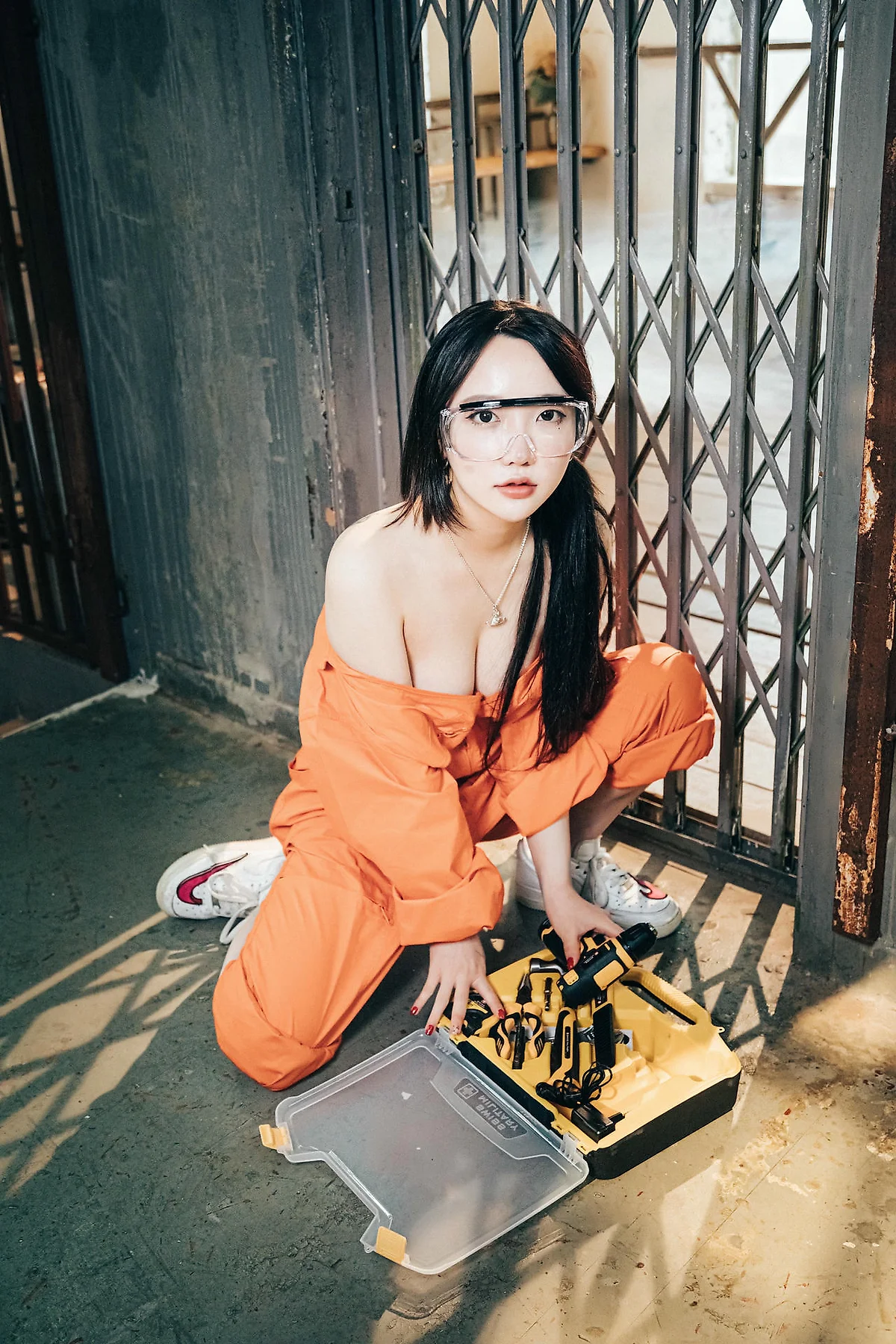 Loozy No.051 Son Ye-Eun爆乳修理工主题 - 6