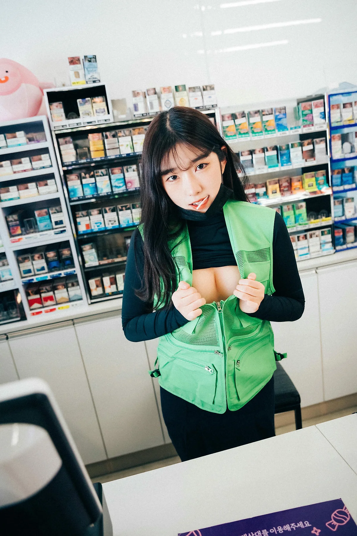 Loozy No.052 Sonson超市收银黑丝写真 - 1
