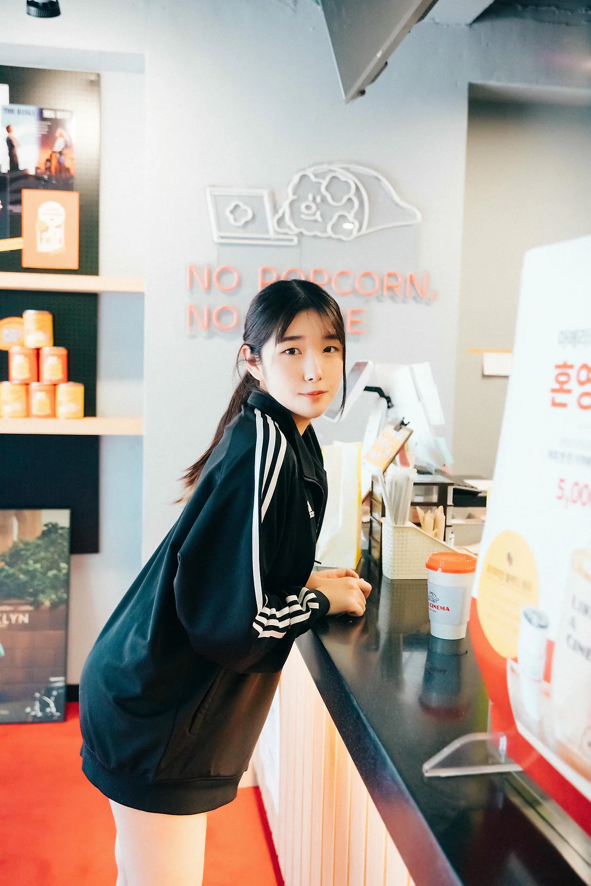 Loozy No.054 Sonson性感短裙影院主题 - 8