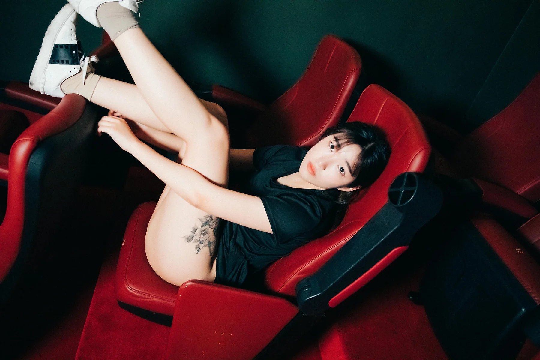 Loozy No.054 Sonson性感短裙影院主题 - 6