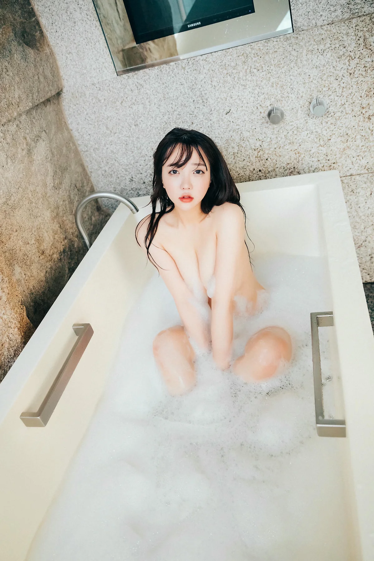 Loozy No.057 Ye Eun泡泡浴玉体湿身 - 10